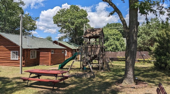 Tawas Inn & Resort - Web Listing (newer photo)